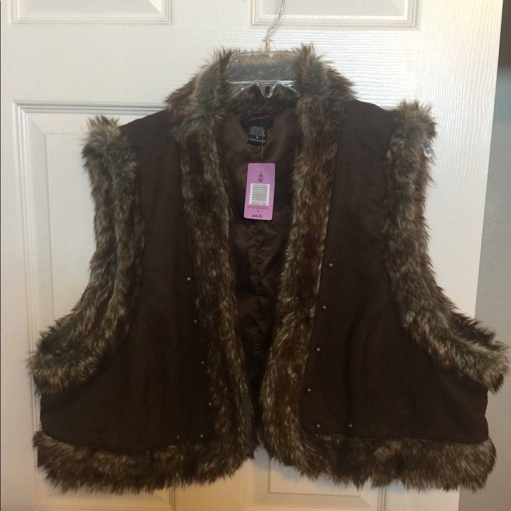 NWT Torrid Faux Suede/Fur Cropped Vest Size 4X